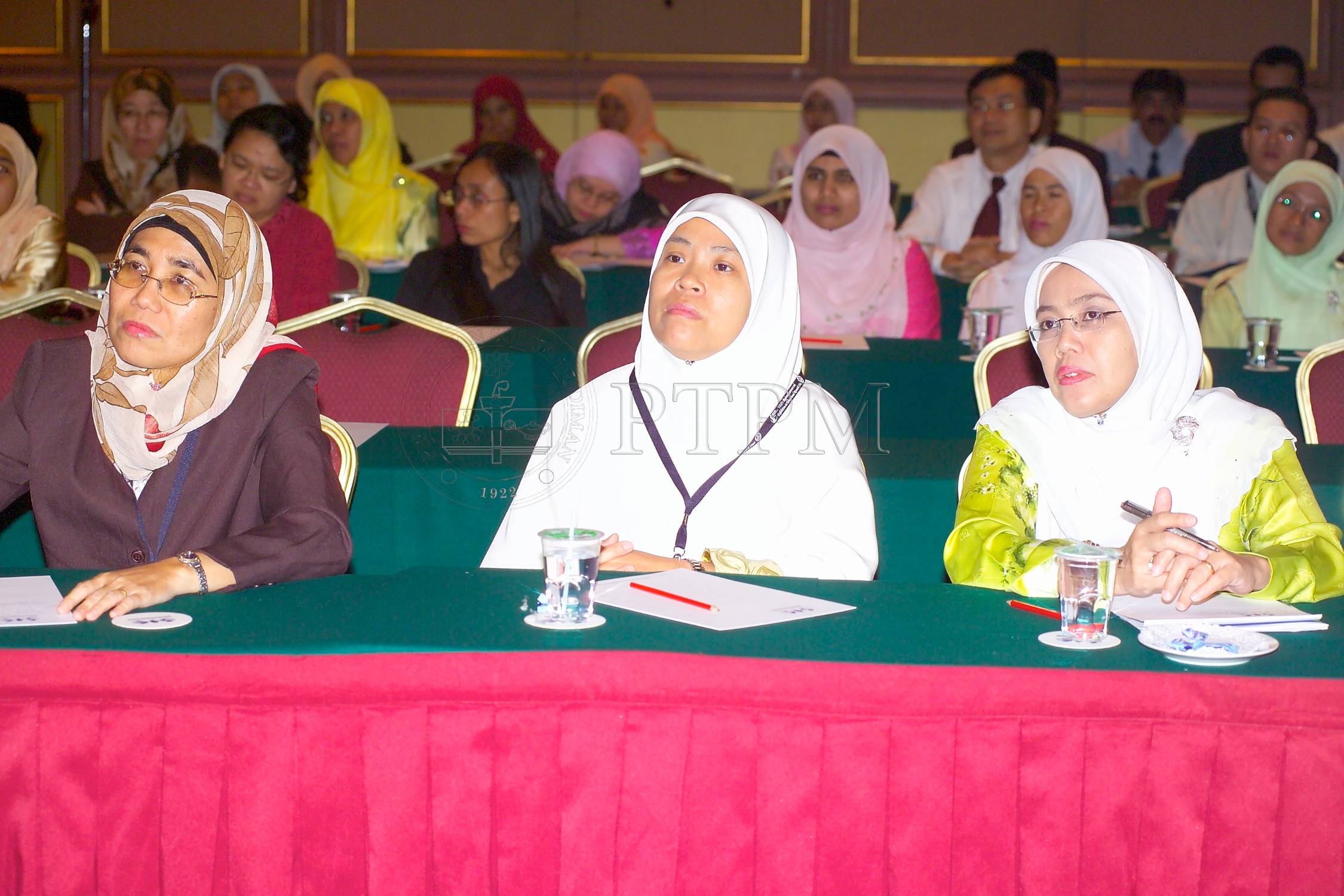 PTPM 06 23 eduresearch D9X40689